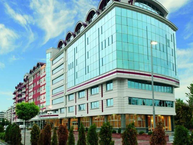 Tcc Grand Plaza Hotel Skopje Extérieur photo