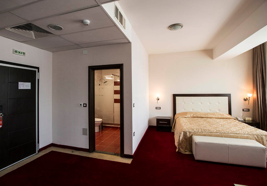 Tcc Grand Plaza Hotel Skopje Extérieur photo
